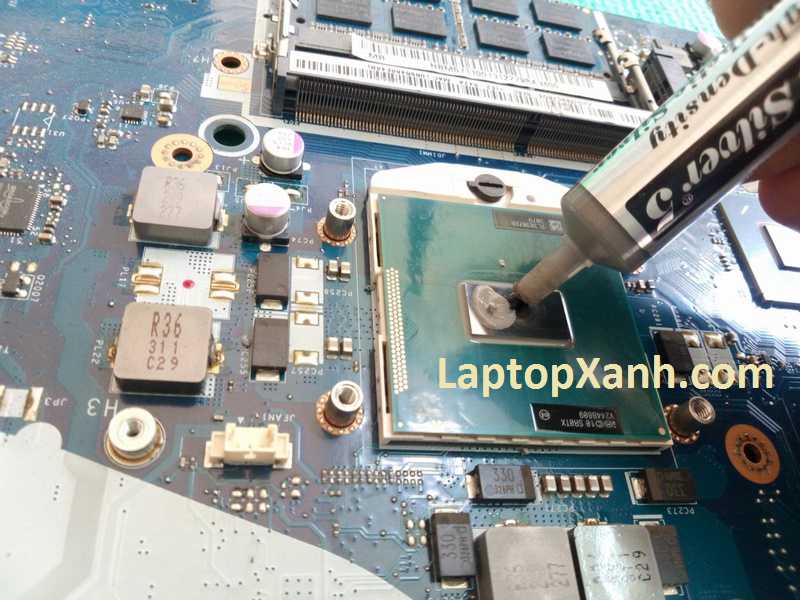 Vệ sinh laptop Acer thay keo tản nhiệt xịn