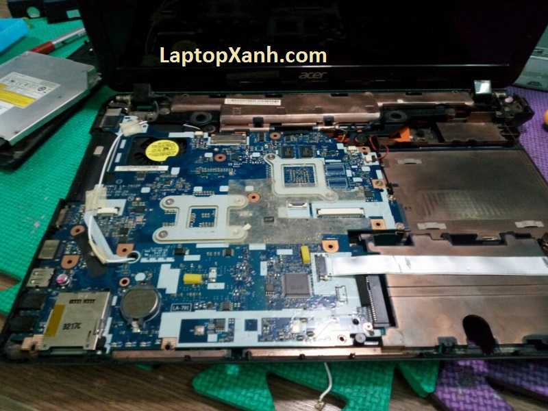 Vệ sinh laptop Acer chuẩn hãng